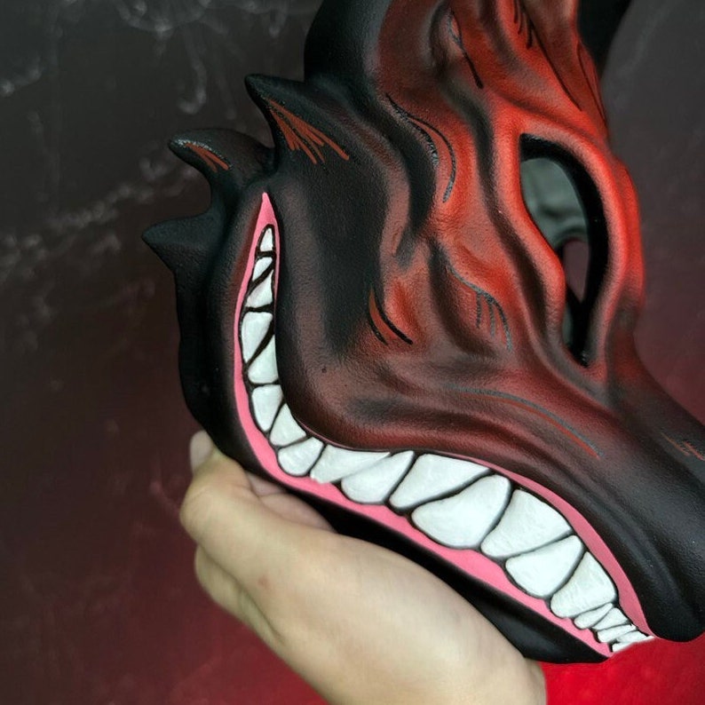 Kitsune Mask / Black and Red Fox